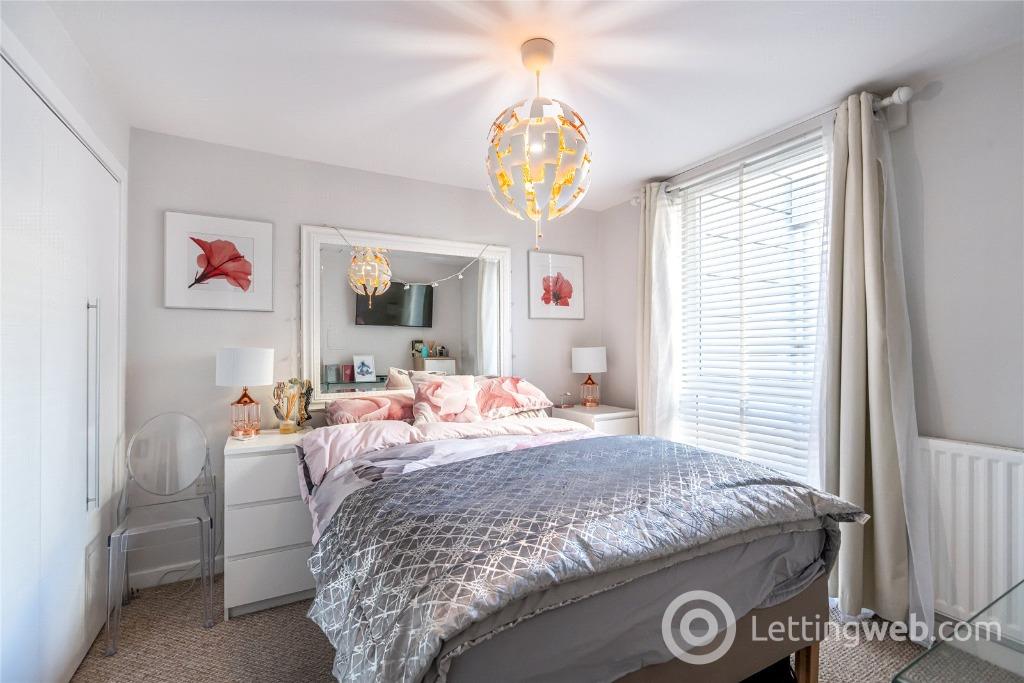 Property to rent in Kimmerghame Path, Edinburgh, EH4 2GN