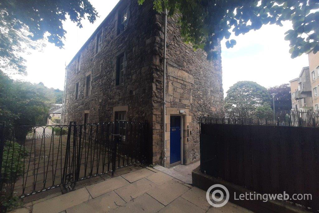 Property to rent in Canongate, Edinburgh, EH8 8BP