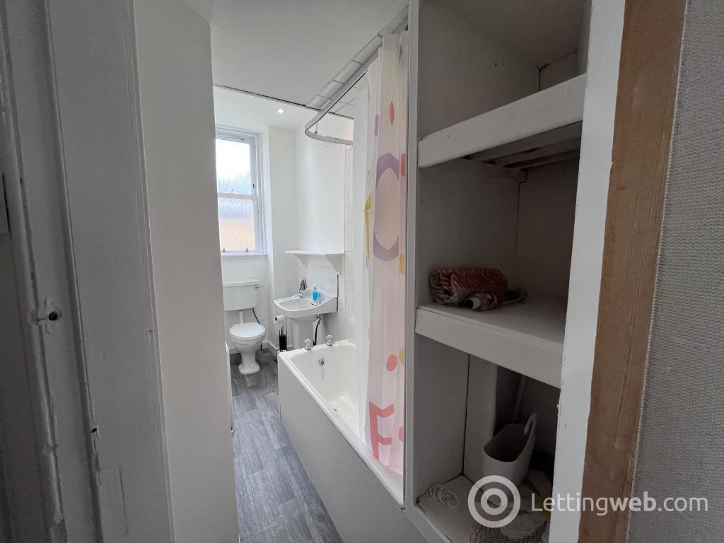 Property to rent in Gardners Crescent, Edinburgh, EH3 8DF