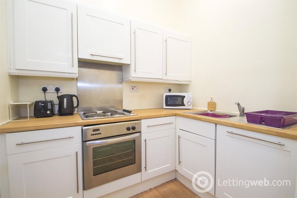 Property to rent in Royal Park Terrace, Abbeyhill, Edinburgh, EH8 8JA