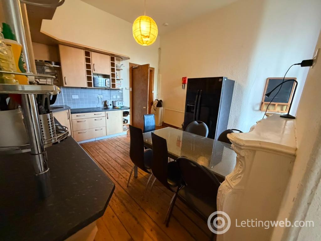 Property to rent in Bruntsfield Place, Bruntsfield, Edinburgh, EH10 4DG