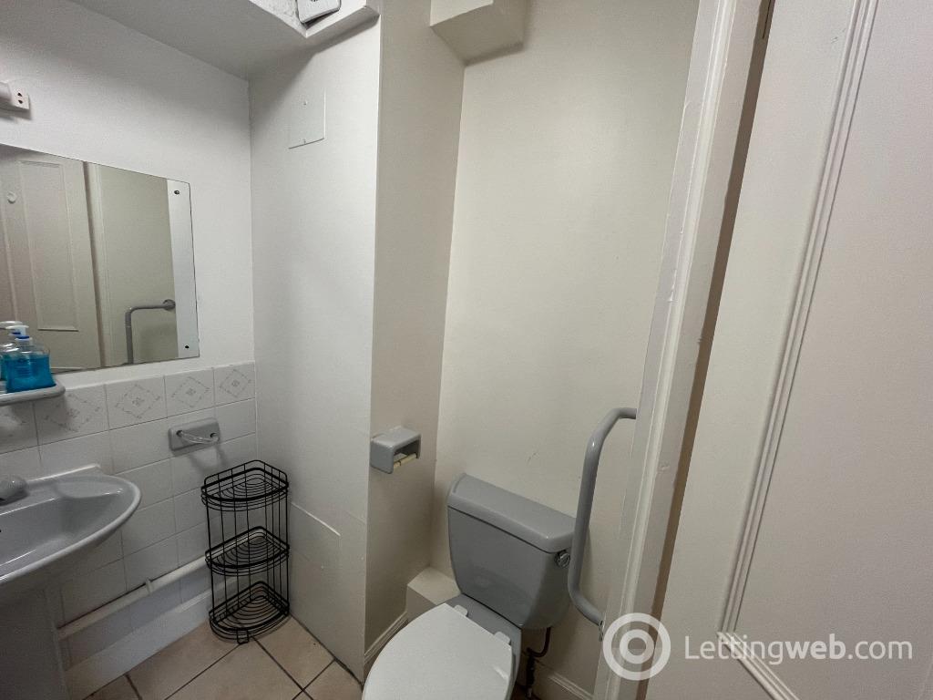 Property to rent in Merchiston Avenue, Merchiston, Edinburgh, EH10 4PJ