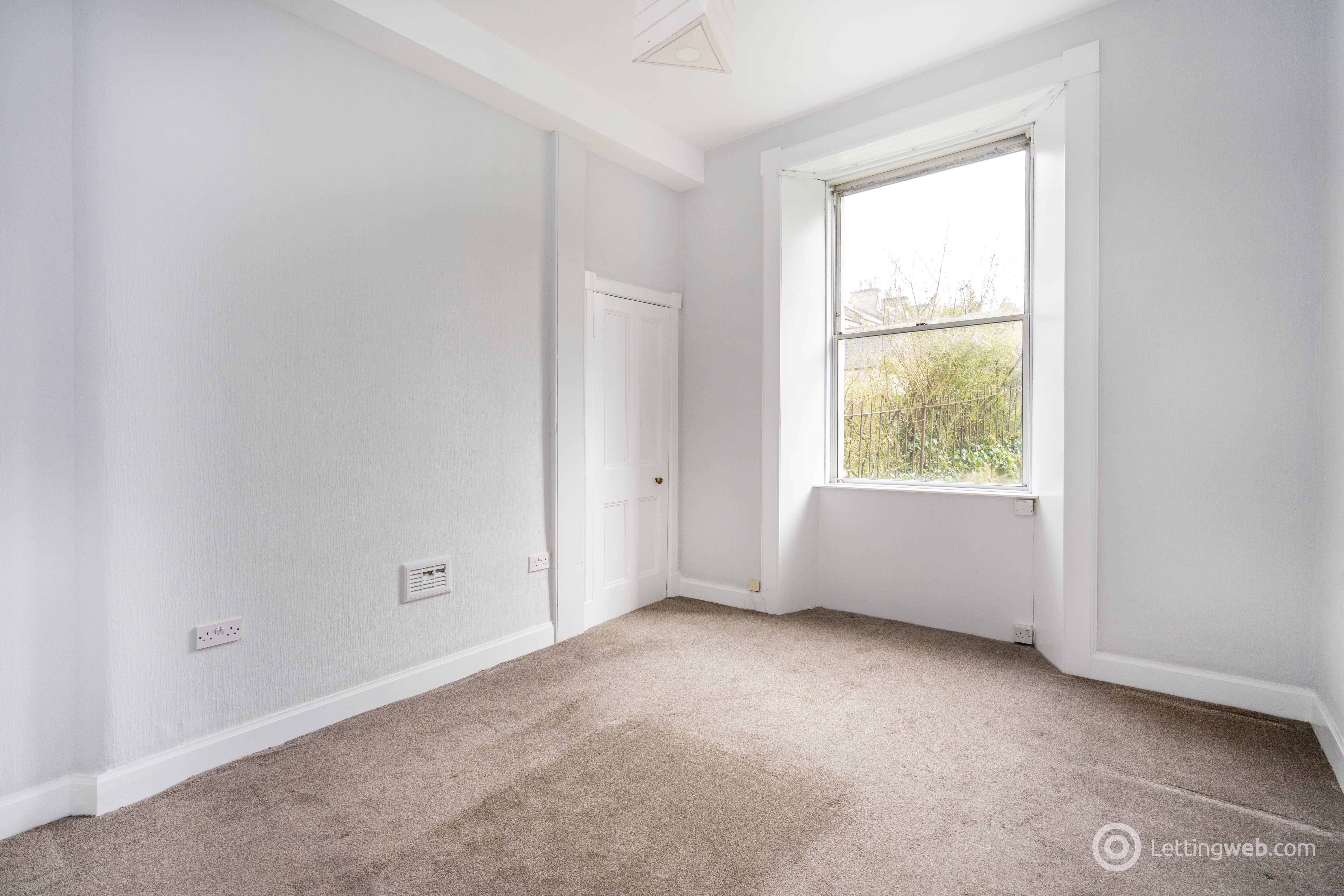 Property to rent in 7 Comely Bank Grove