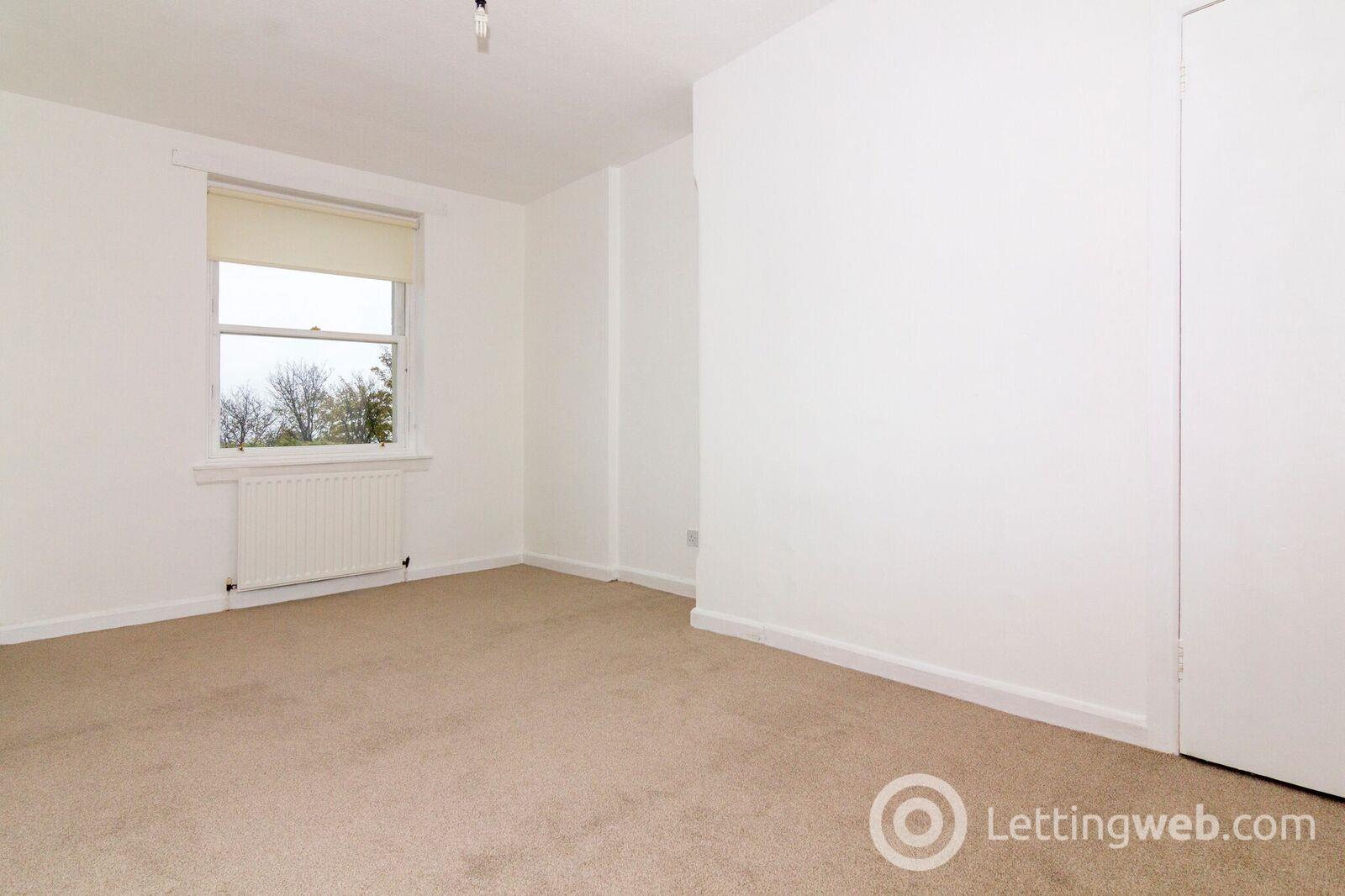 Property to rent in Piershill Square East