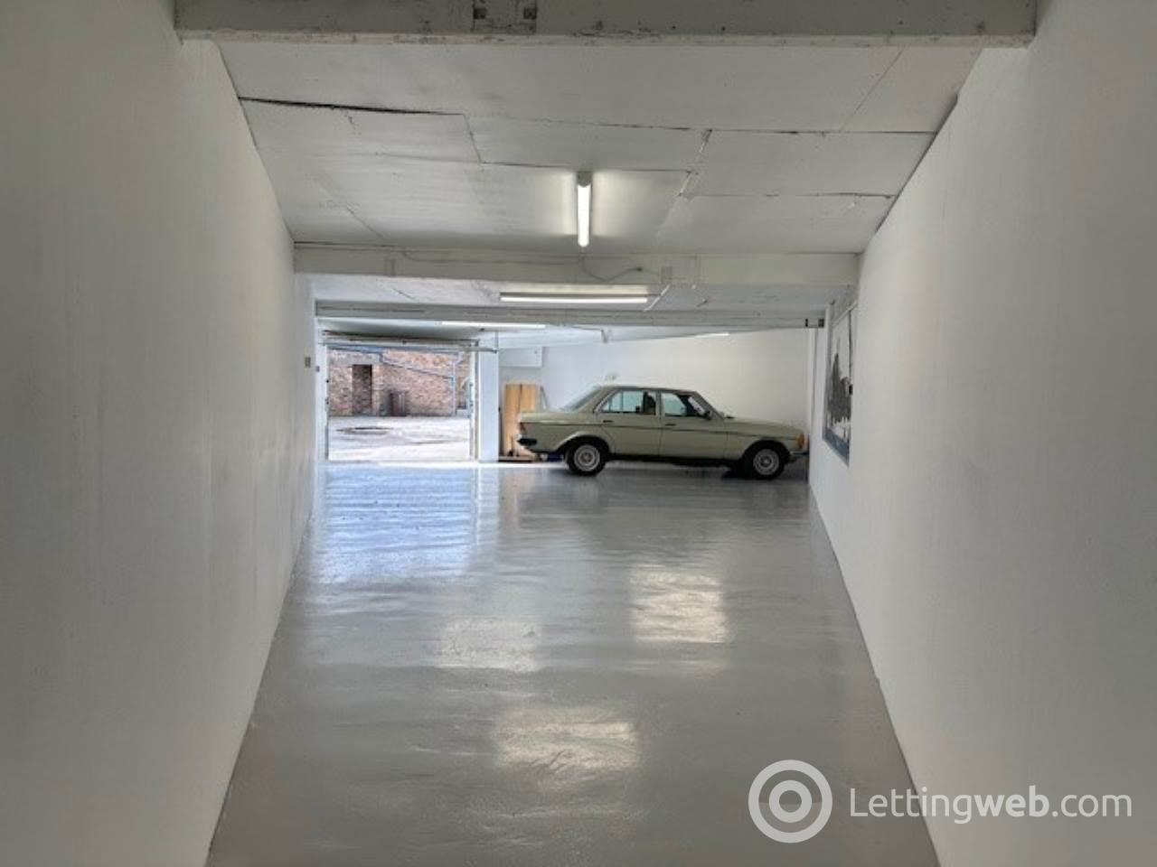 Property to rent in Maidencraig Crescent, Blackhall, Edinburgh