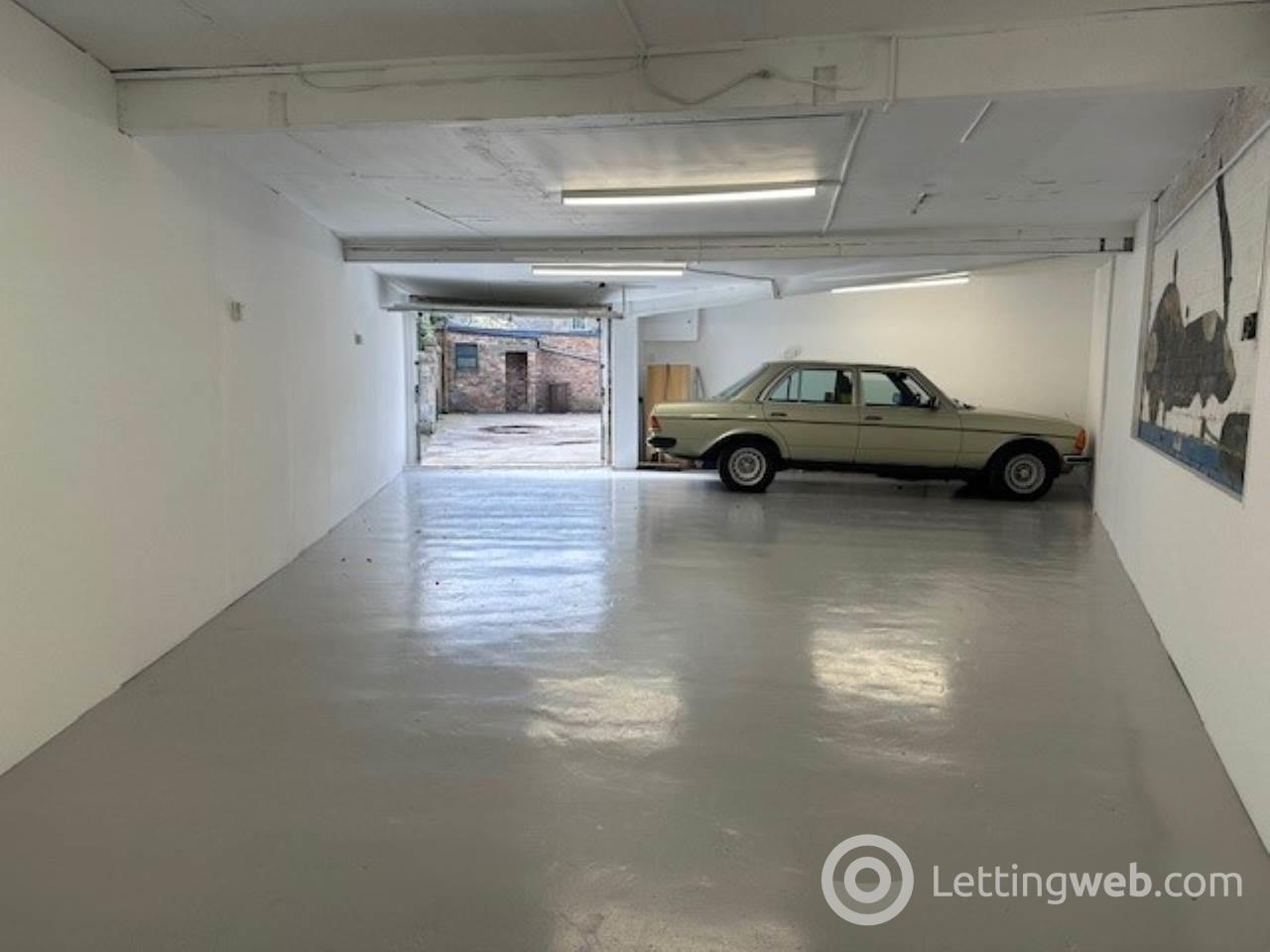 Property to rent in Maidencraig Crescent, Blackhall, Edinburgh