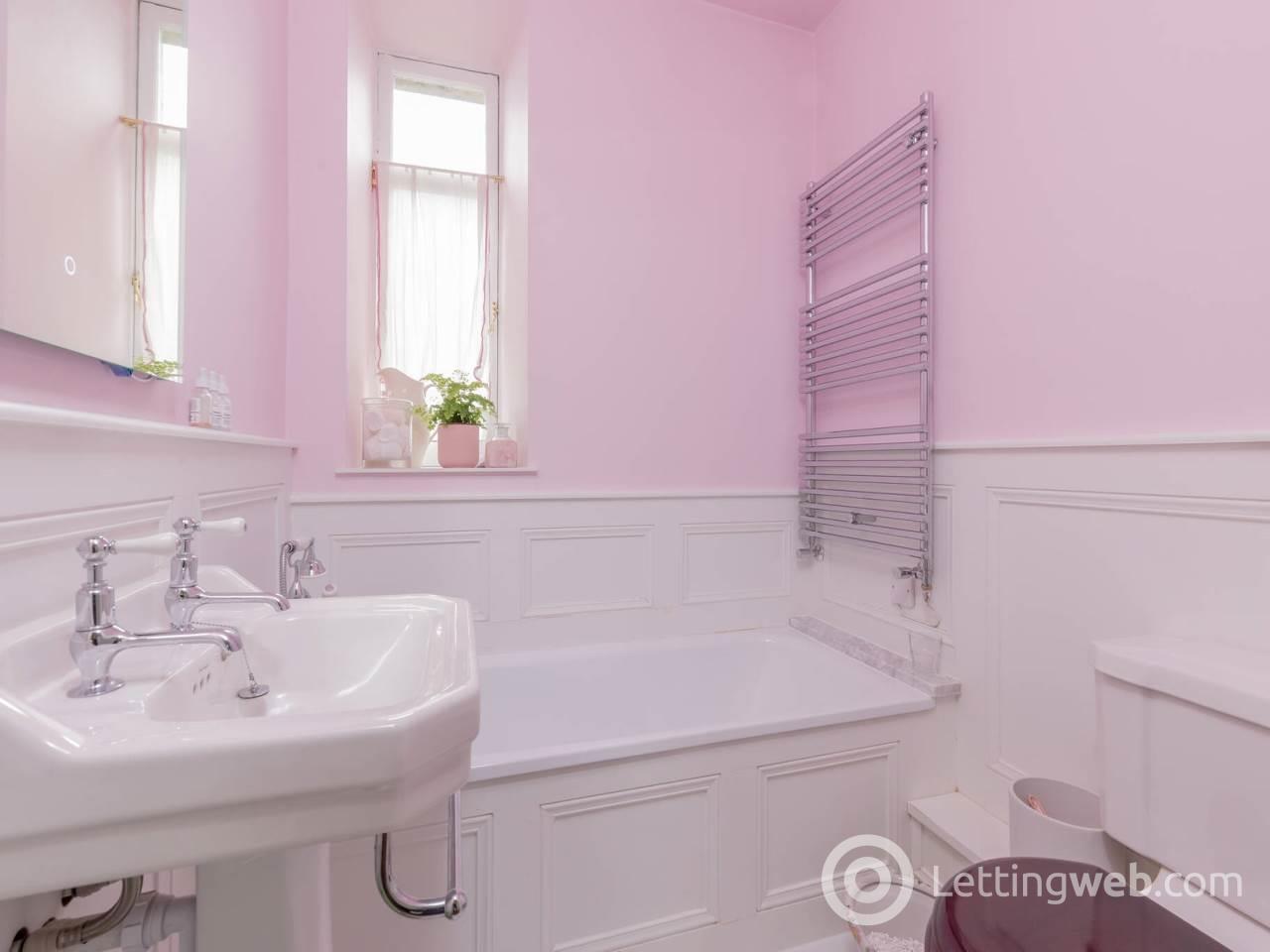 Property to rent in Drummond Place, New Town, Edinburgh
