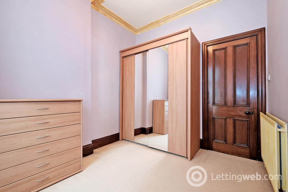 Property to rent in Richmondhill Place, Aberdeen, AB15