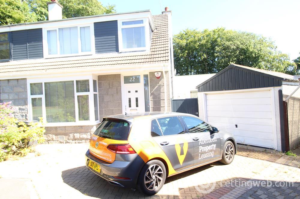 Property to rent in Kinaldie Crescent, Aberdeen, AB15