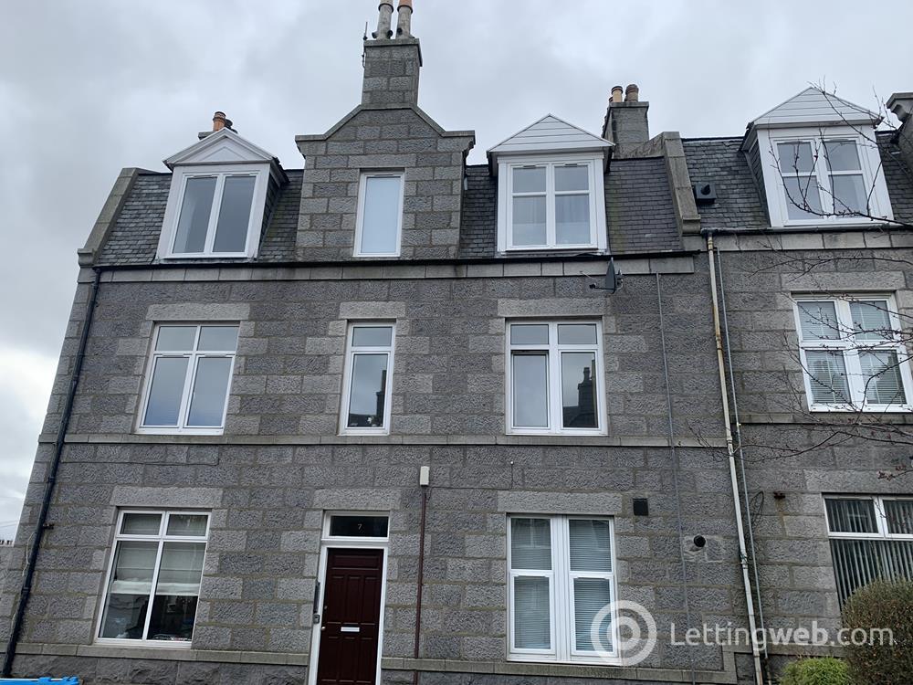 Property to rent in Pitstruan Place, Top Right, AB10