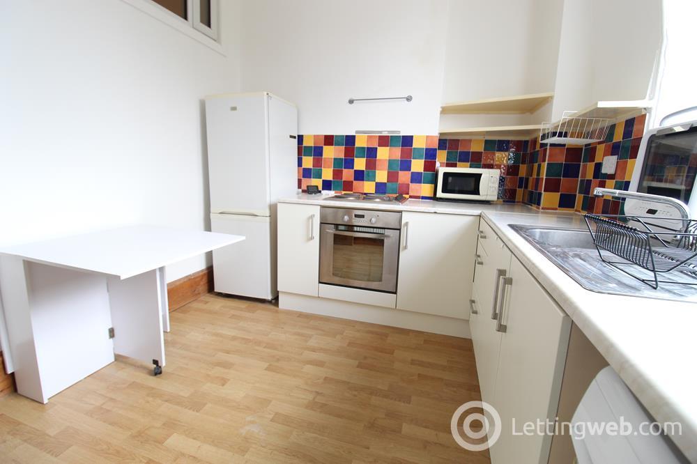 Property to rent in King Street, Top Floor, Aberdeen, AB24