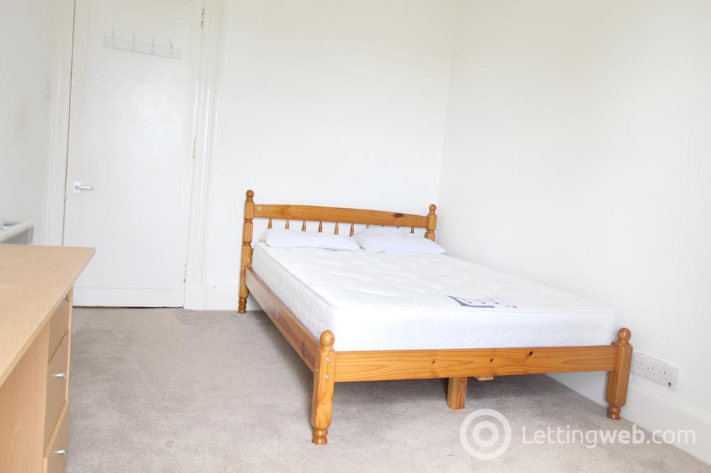Property to rent in King Street, Top Left, AB24