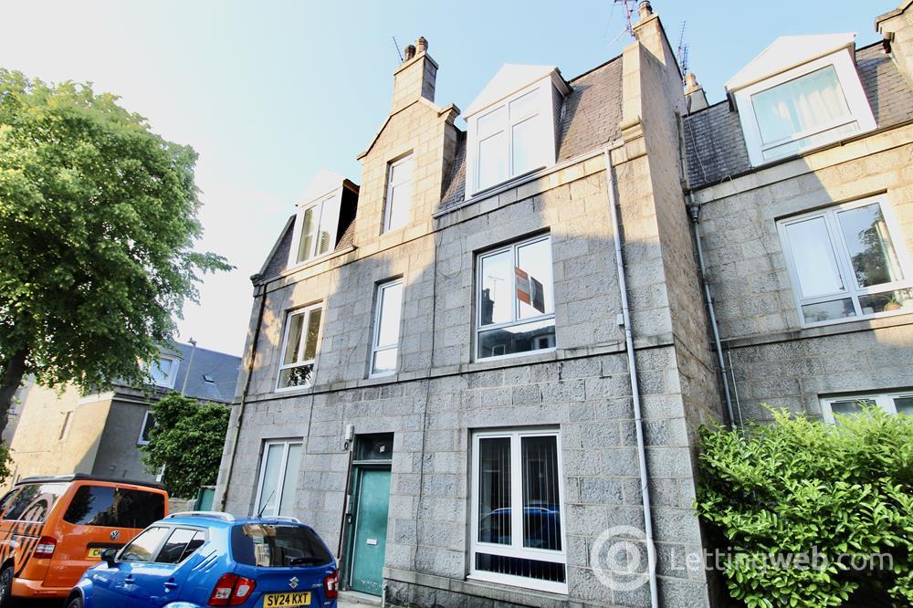 Property to rent in Richmond Terrace, First Floor Left, AB25