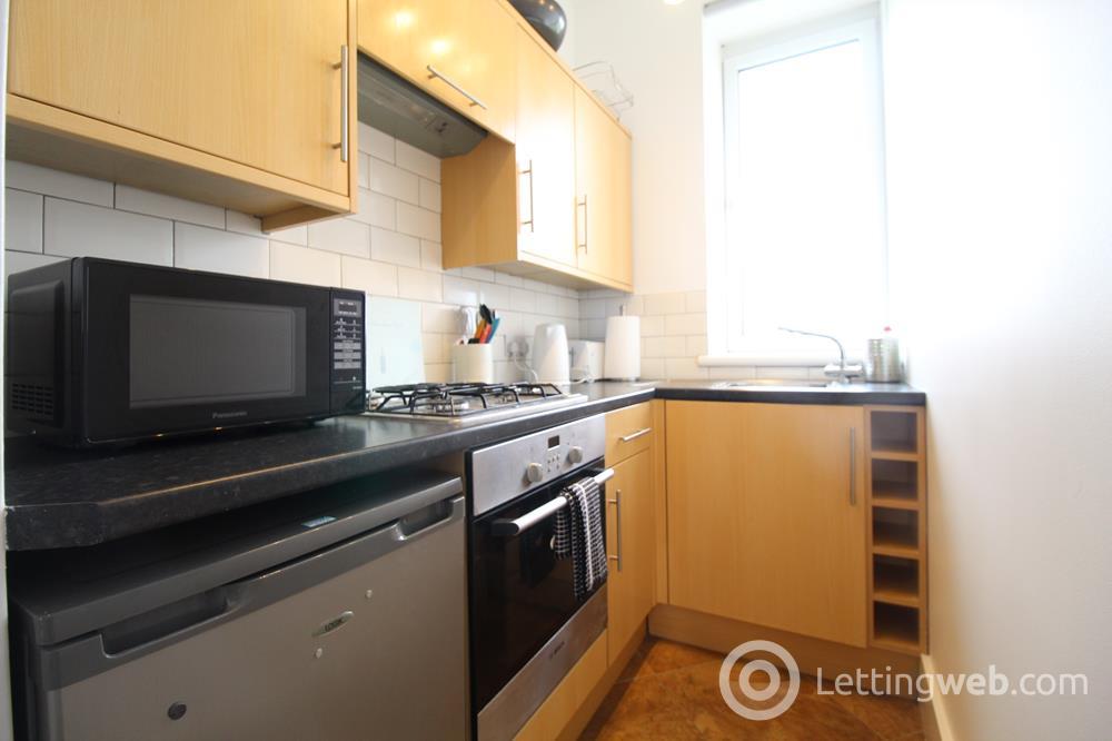 Property to rent in Pitstruan Place, Aberdeen, Top Left, AB10