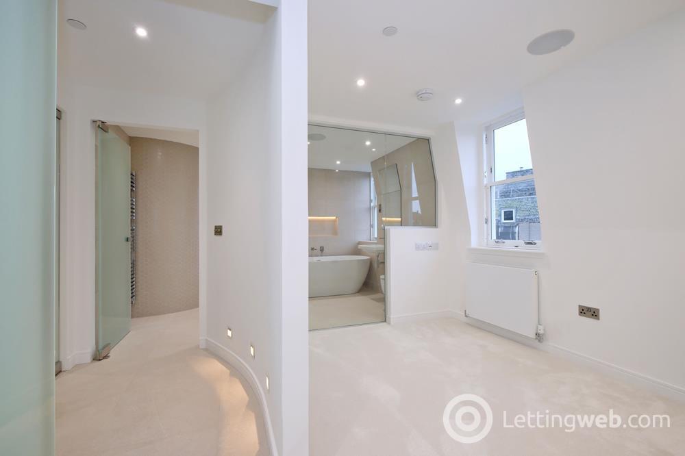 Property to rent in North Silver Street, Top FLoor, Aberdeen, AB10