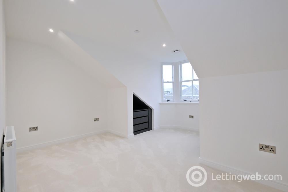 Property to rent in North Silver Street, Top FLoor, Aberdeen, AB10