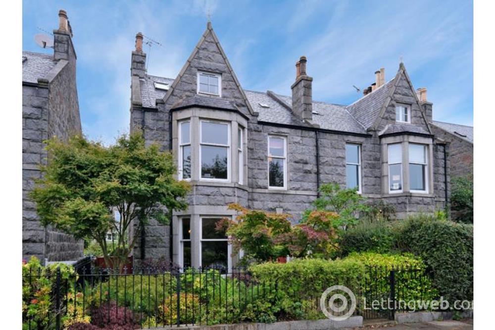 Property to rent in Beaconsfield Place, Aberdeen, AB15