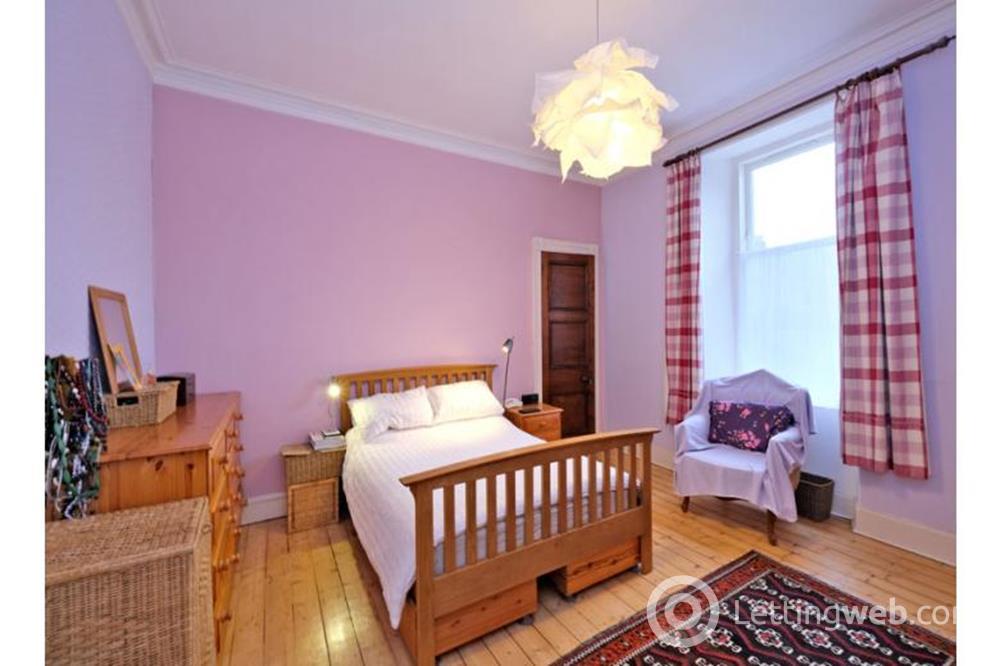 Property to rent in Beaconsfield Place, Aberdeen, AB15