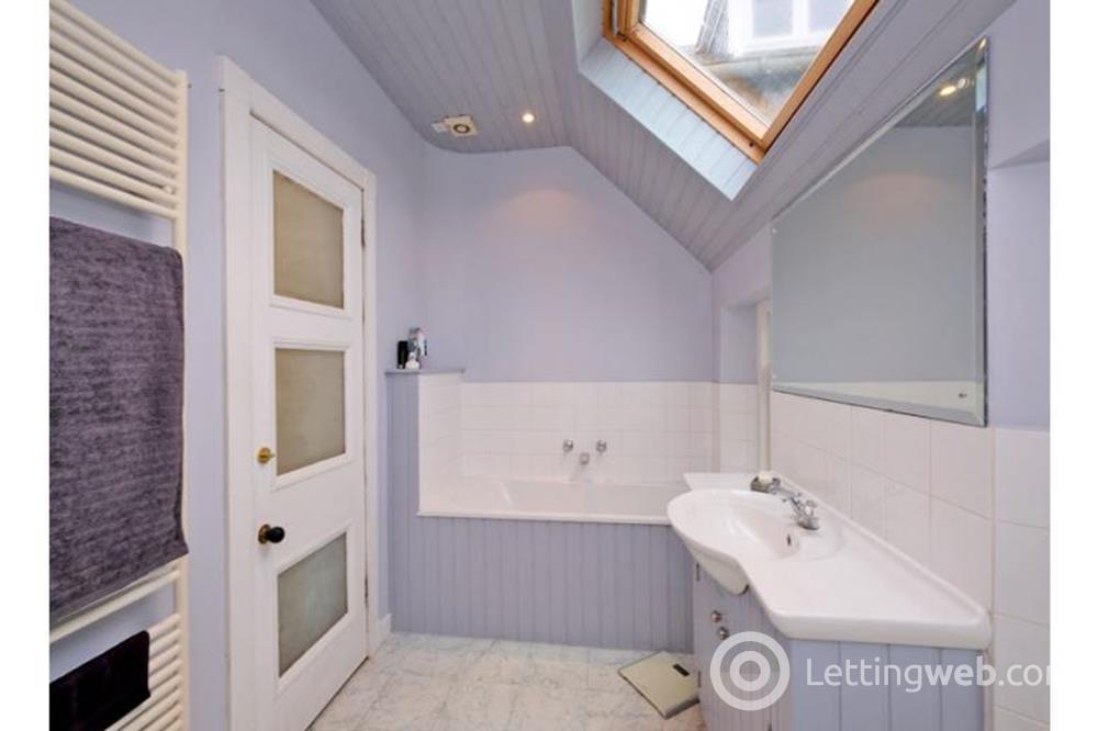 Property to rent in Beaconsfield Place, Aberdeen, AB15