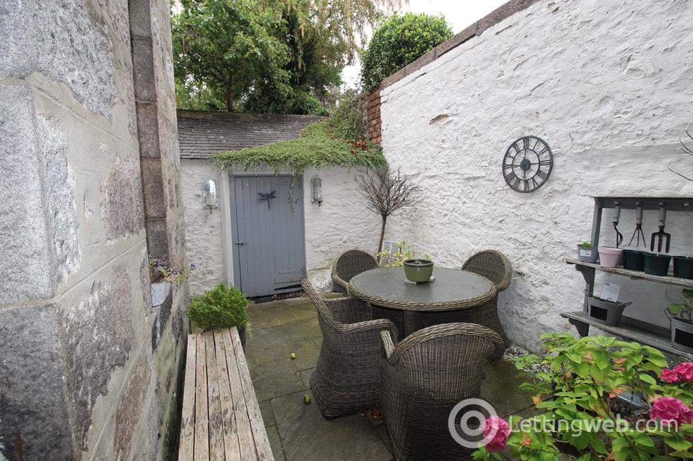 Property to rent in Albury Place, Ground Floor, Aberdeen, AB11