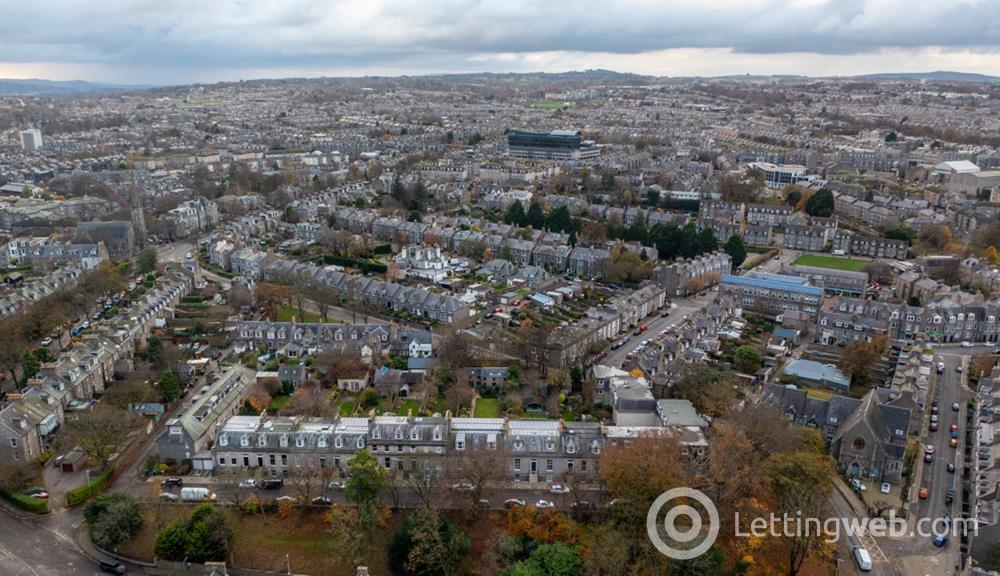 Property to rent in Marine Terrace, Ferryhill, Aberdeen, AB11