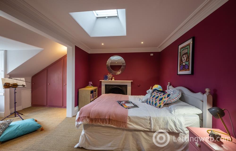 Property to rent in Marine Terrace, Ferryhill, Aberdeen, AB11