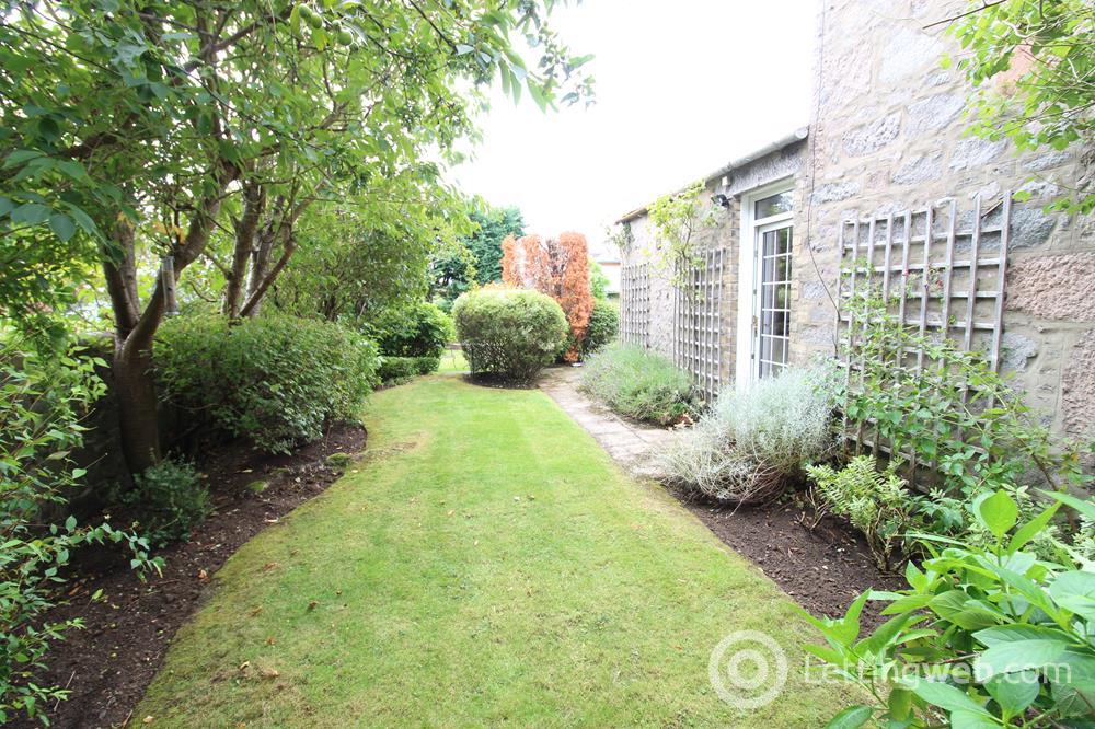 Property to rent in Moray Place, Aberdeen, AB10