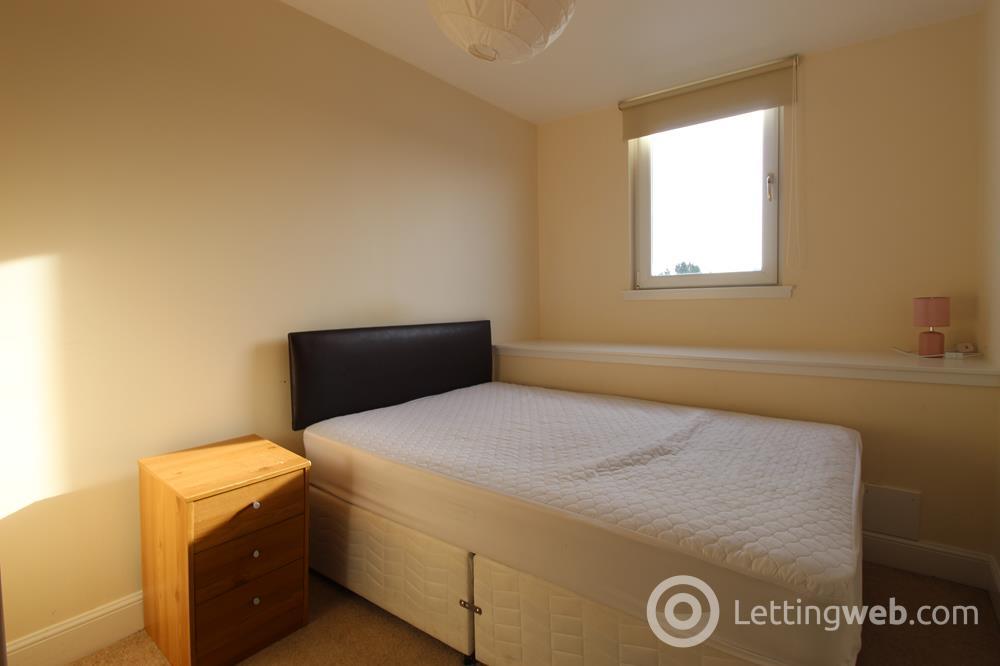 Property to rent in Fraser Street, Top Right