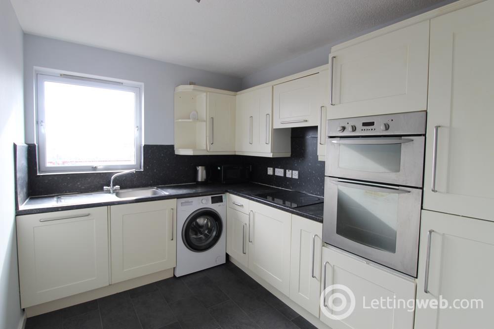Property to rent in Castle Terrace, Aberdeen, AB11