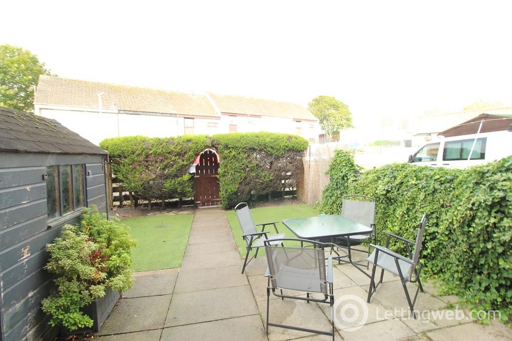 Property to rent in Rattray Place, Aberdeen, AB24