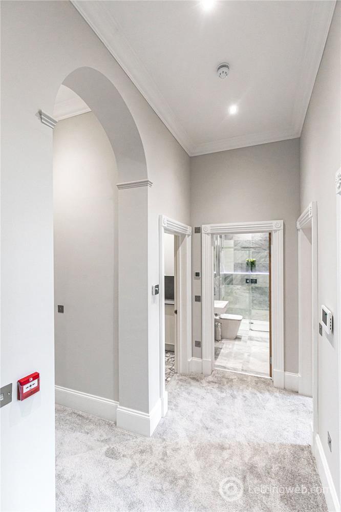 Property to rent in Union Street, Aberdeen, AB11