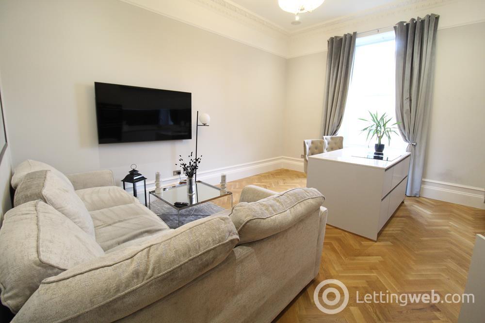 Property to rent in Union Street, Aberdeen, AB11