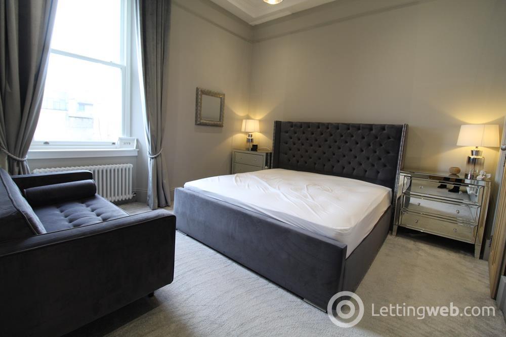 Property to rent in Union Street, Aberdeen, AB11