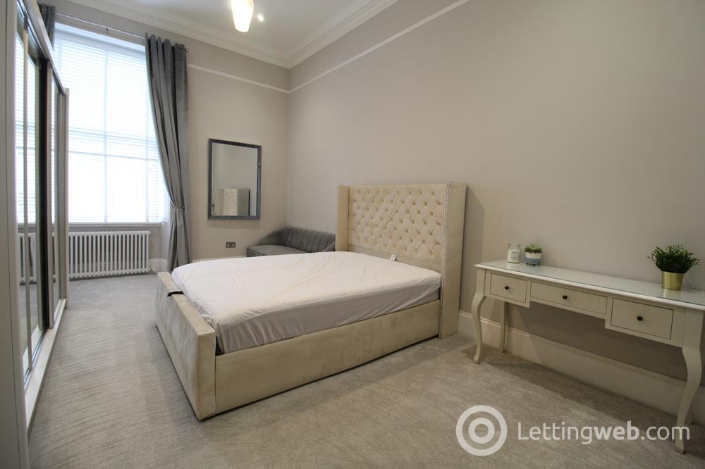 Property to rent in Union Street, Aberdeen, AB11