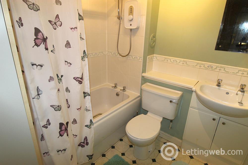 Property to rent in Fonthill Avenue, Aberdeen, AB11