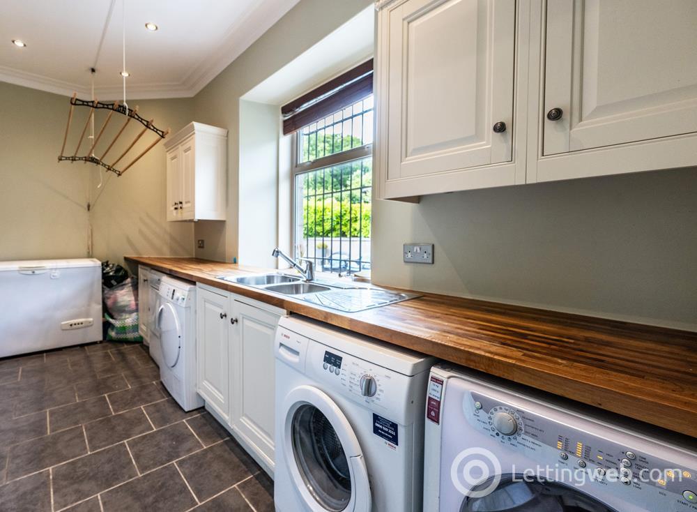 Property to rent in King's Gate, Aberdeen, AB15