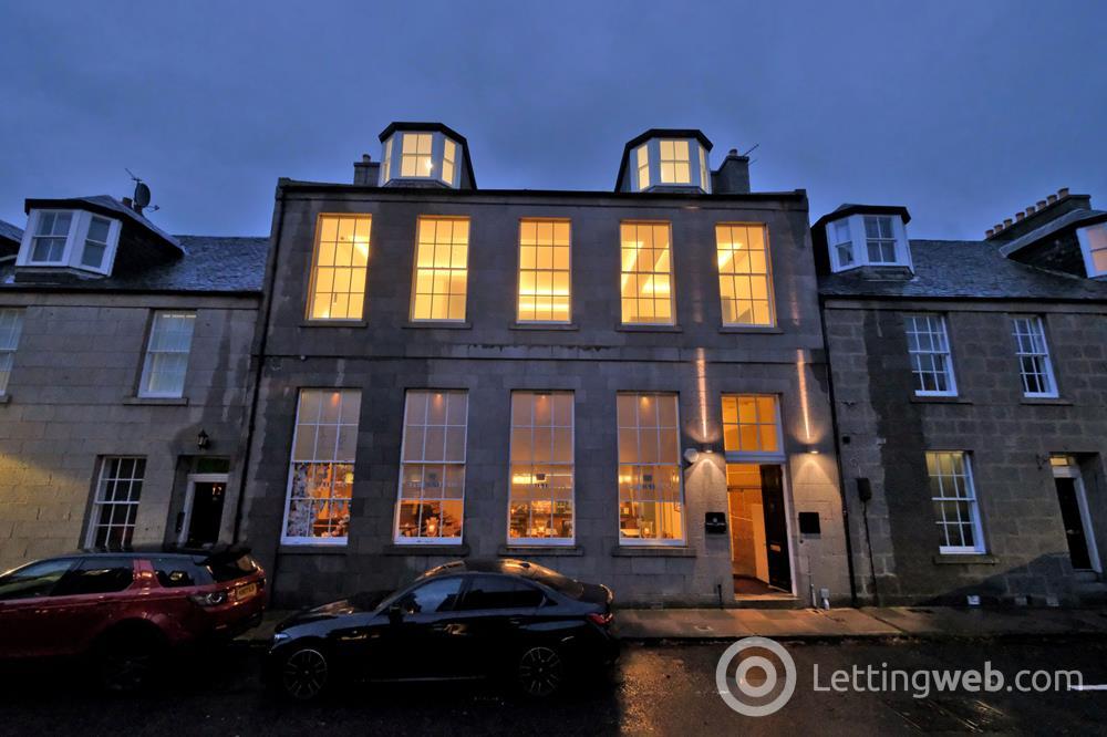 Property to rent in North Silver Street, Top Floor, Aberdeen, AB10