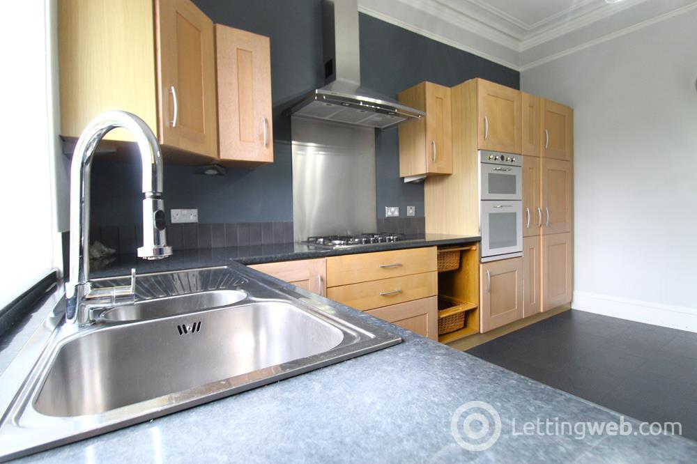Property to rent in Beaconsfield Place, Top Floor, AB15