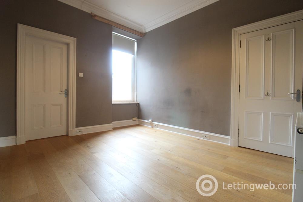 Property to rent in Beaconsfield Place, Top Floor, AB15