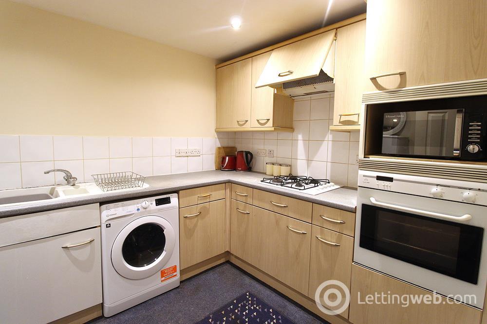 Property to rent in Ivory Court, Hutcheon Street, Aberdeen, AB25