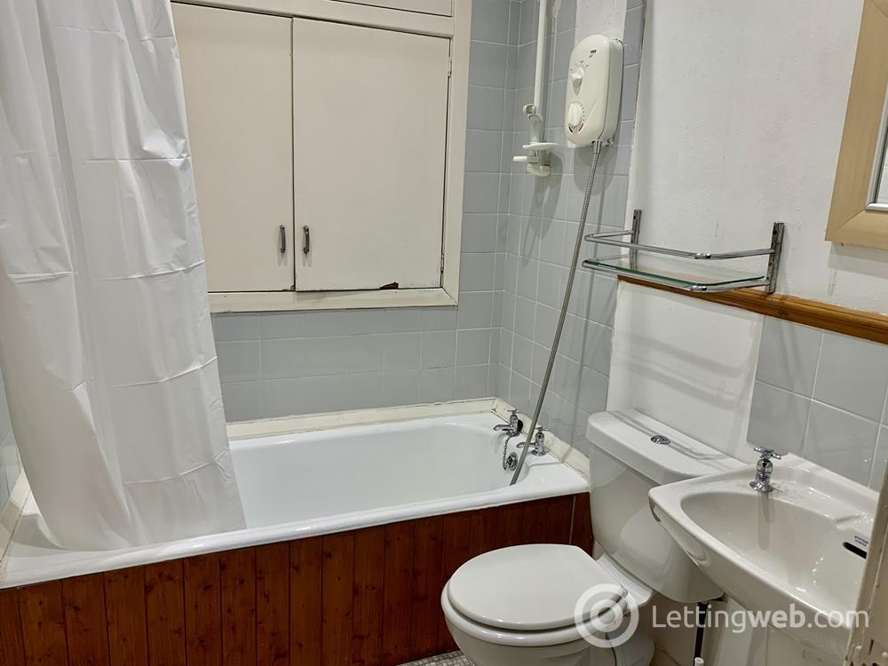 Property to rent in Holland Street, Second Floor right, AB25