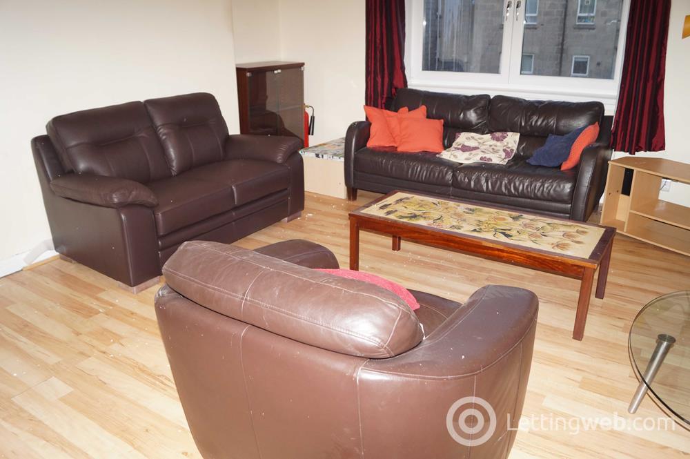 Property to rent in Bedford Avenue, Flat E, Second Floor, AB24