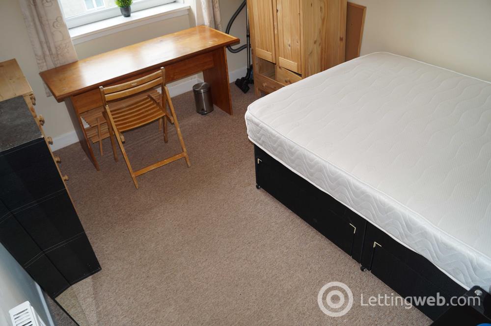 Property to rent in Bedford Avenue, Flat E, Second Floor, AB24