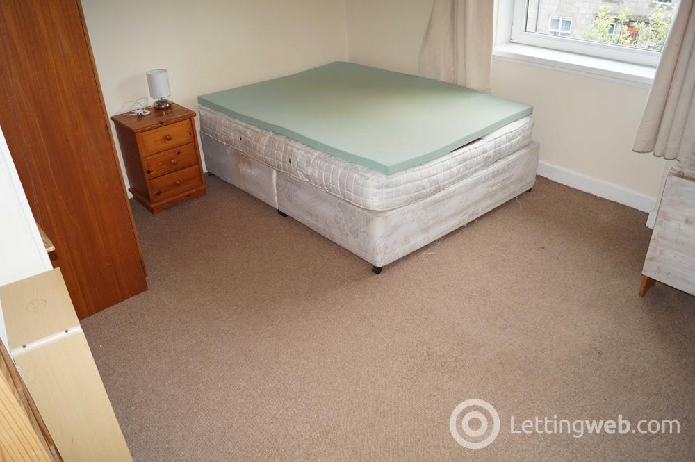 Property to rent in Bedford Avenue, Flat E, Second Floor, AB24