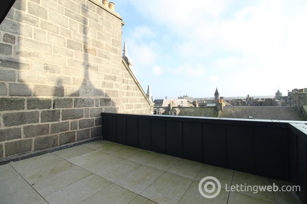 Property to rent in The Penthouse at Hydro House, Union Street, Aberdeen, AB10