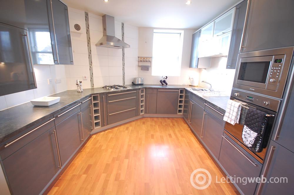 Property to rent in Woodlands Avenue, Cults, AB15