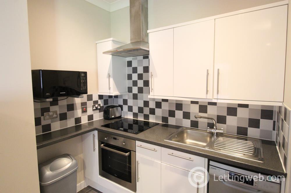 Property to rent in Union Grove, Ground Right