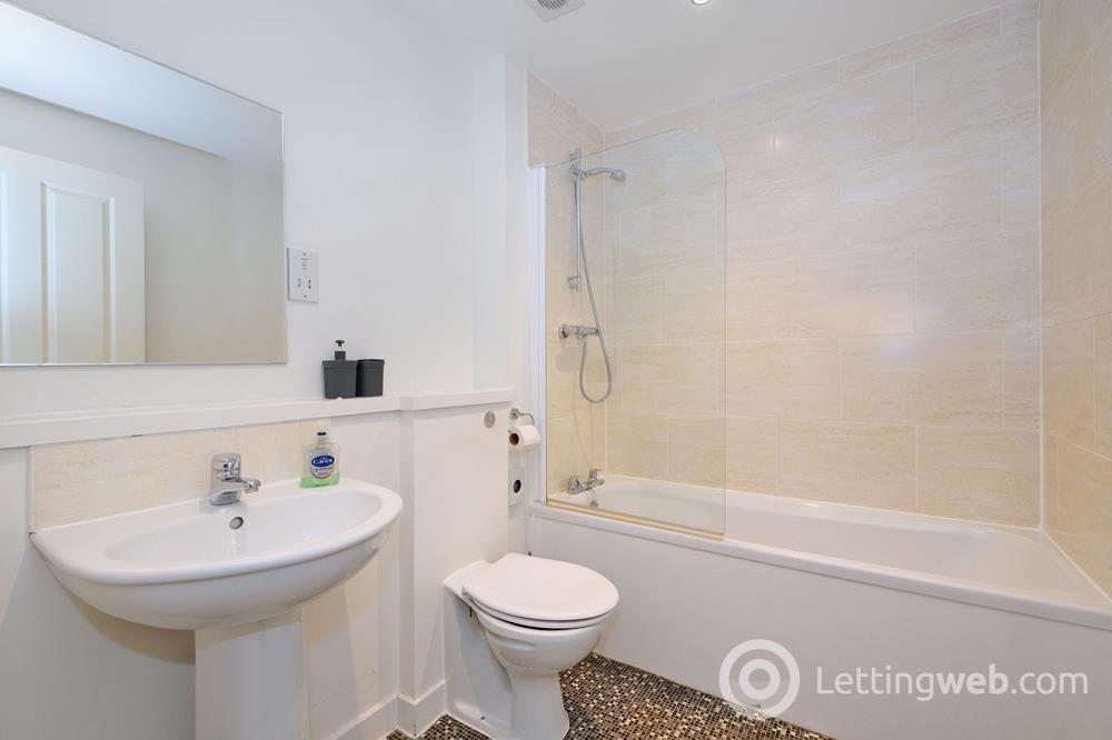 Property to rent in Market Street, Flat , AB11