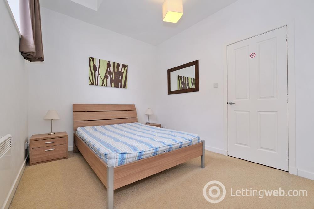 Property to rent in Market Street, Flat , AB11