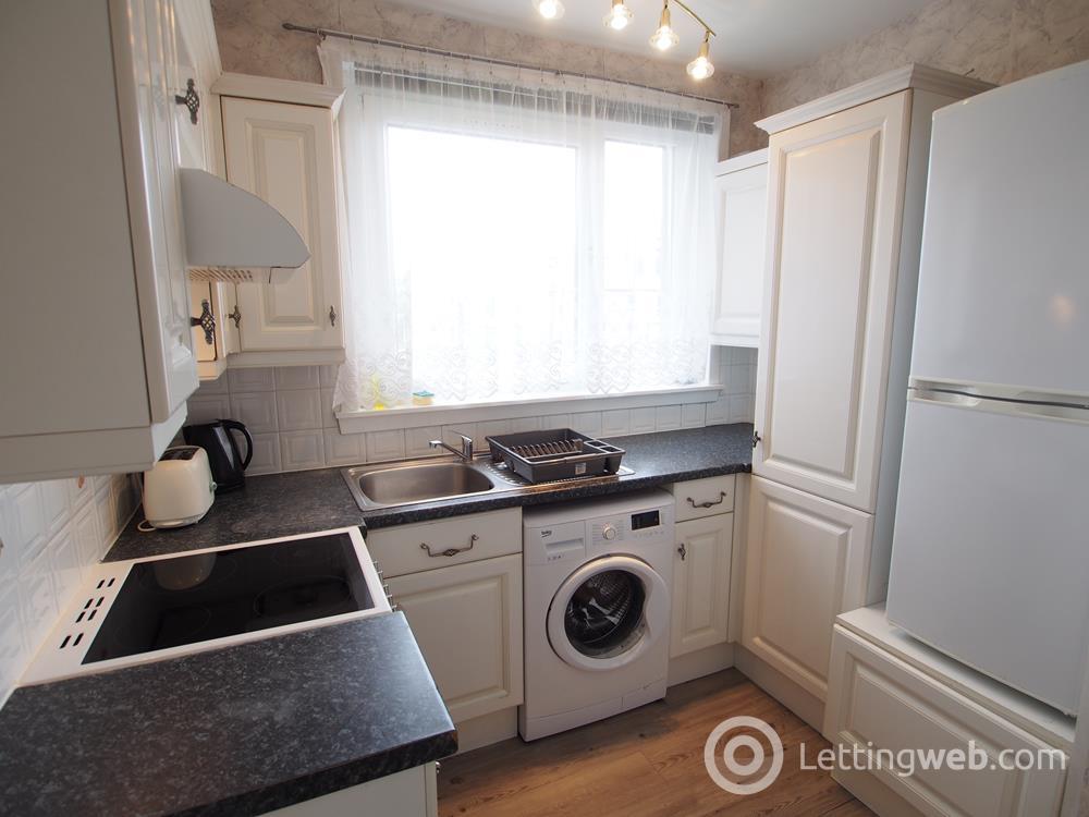 Property to rent in School Terrace, Aberdeen, AB24